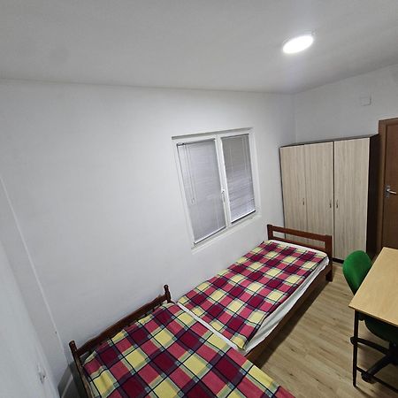 Avtokomanda Skopje Buitenkant foto